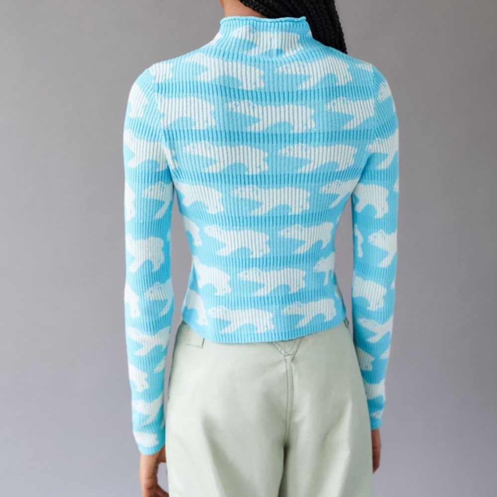 NWT UO Polar Bear BDG Shauna Jacquard Ribbed Lightweight Sweater - Picture 2 of 5